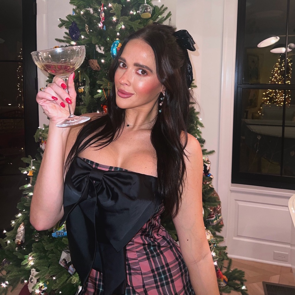 plaid dress. with black bow